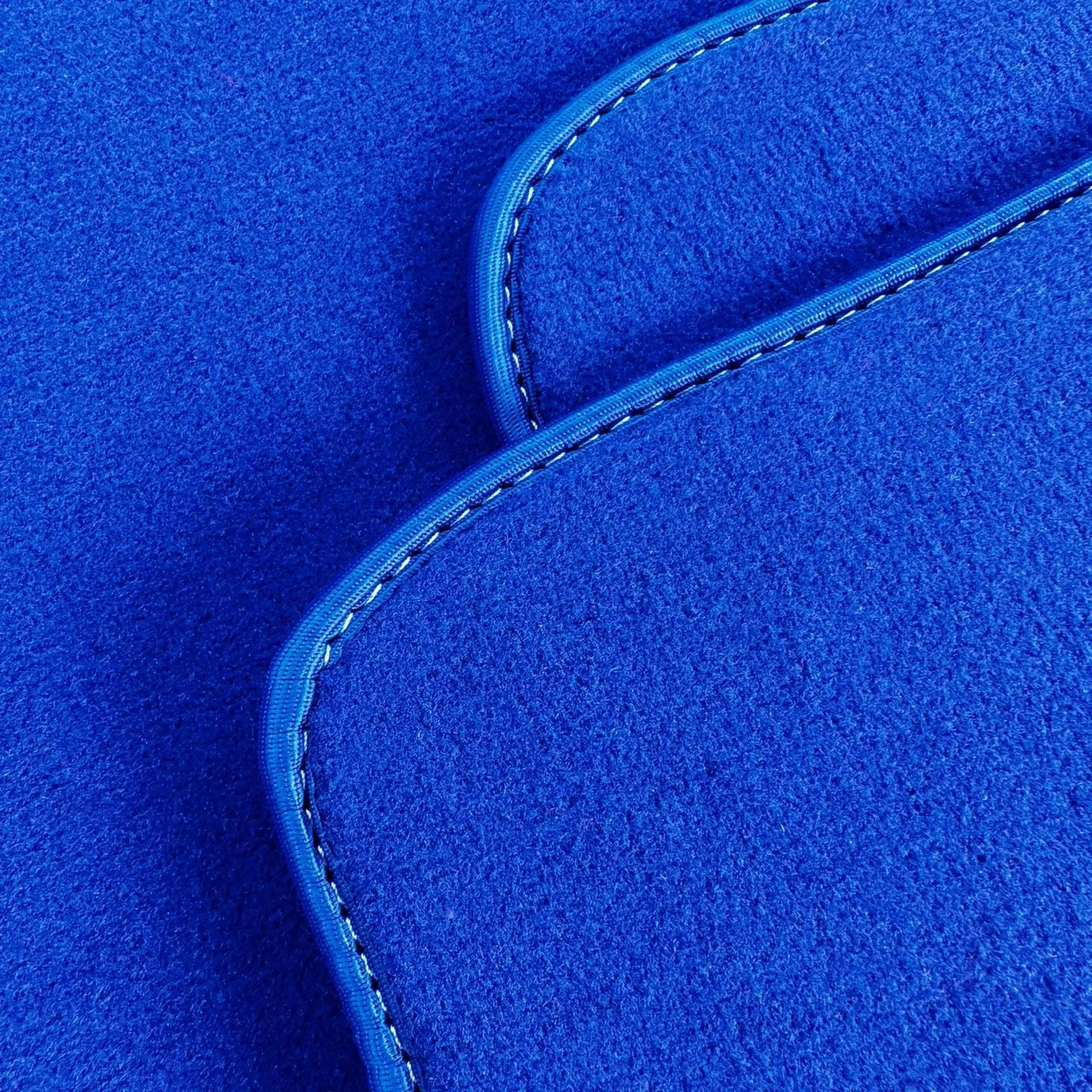 Blue Floor Mats For BMW 5 Series E60 With M Package - AutoWin