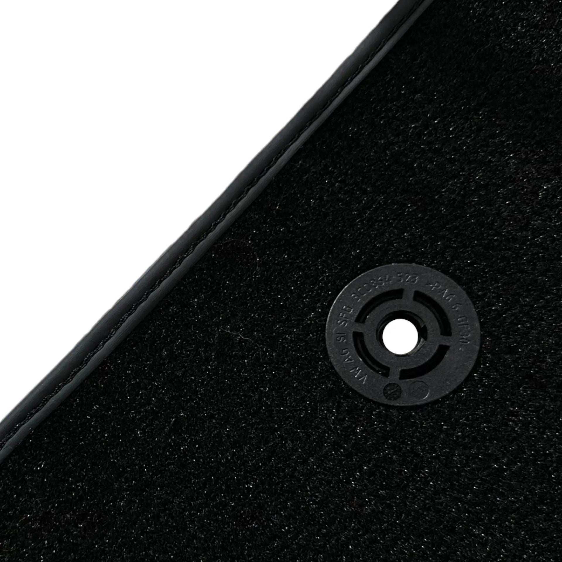 Black Floor Mats for Infiniti FX (2008-2013) - AutoWin