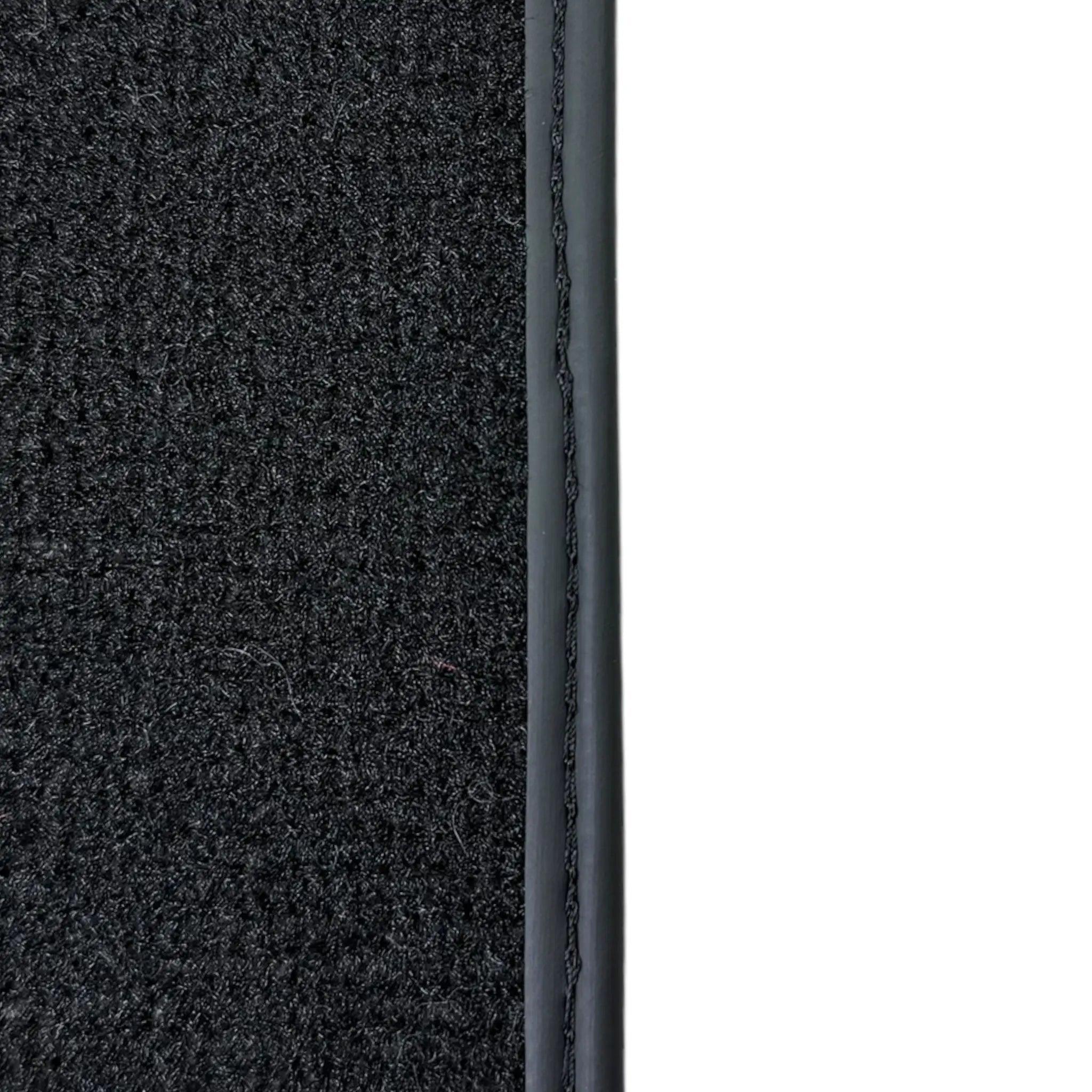 Black Floor Mats for Jeep Cherokee KL (2014-2024) - AutoWin