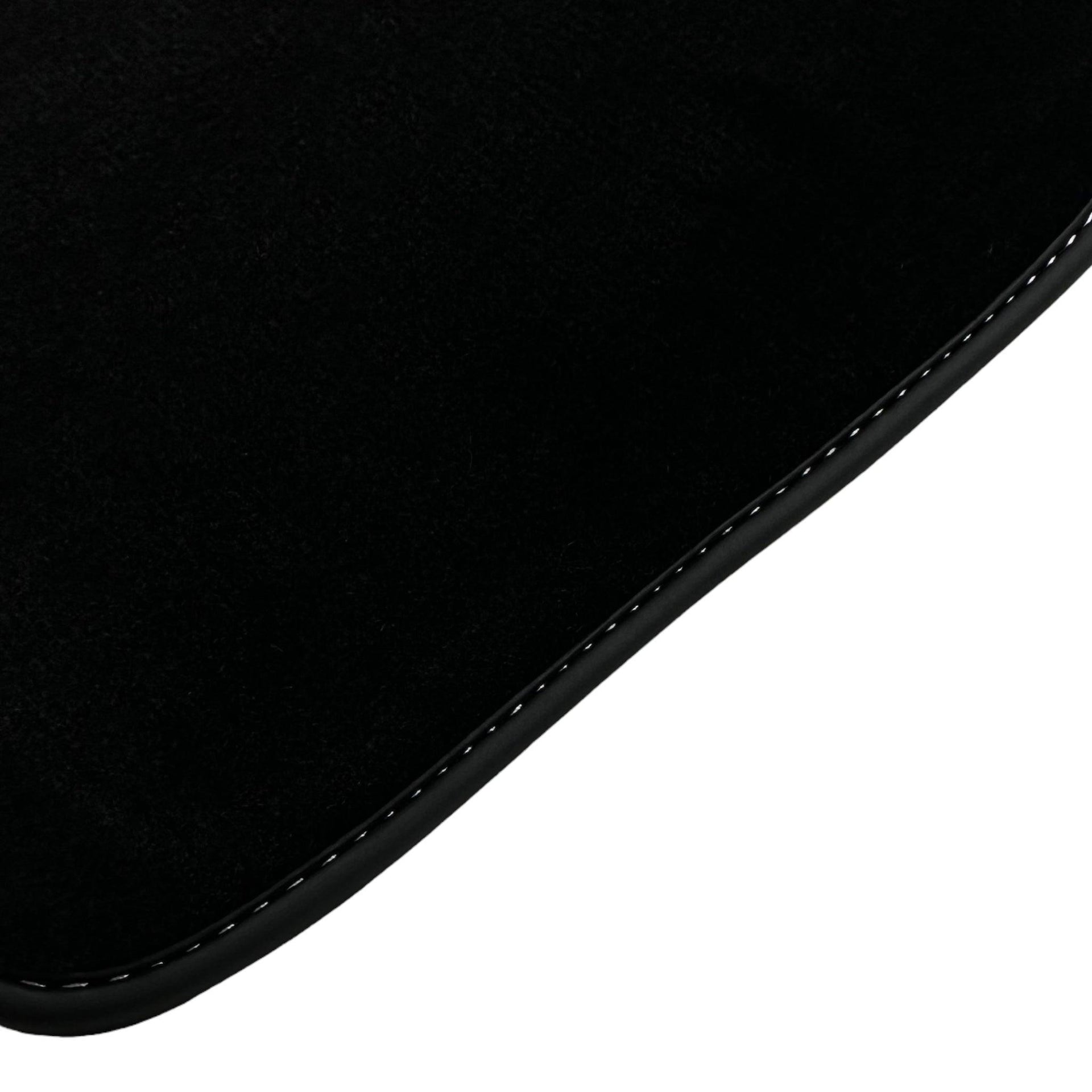 Black Floor Mats for Kia Ceed (2007-2009) - AutoWin