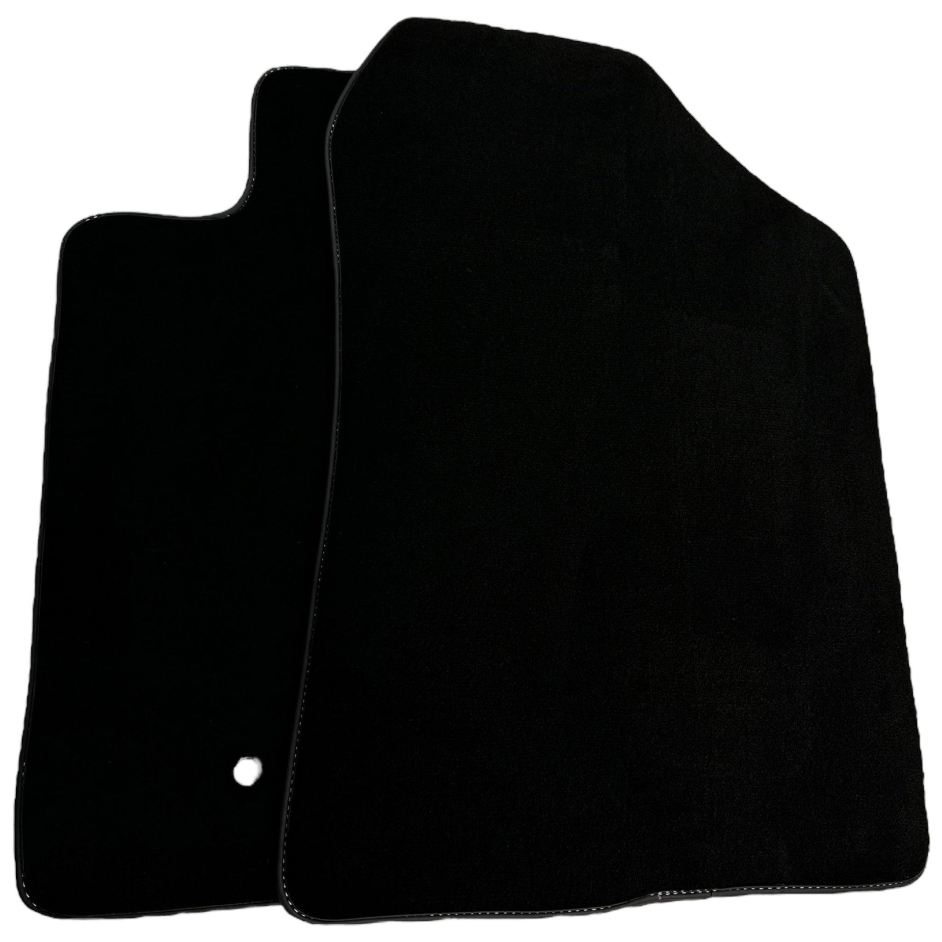 Black Floor Mats For Toyota Corolla Verso (2004-2009) - AutoWin