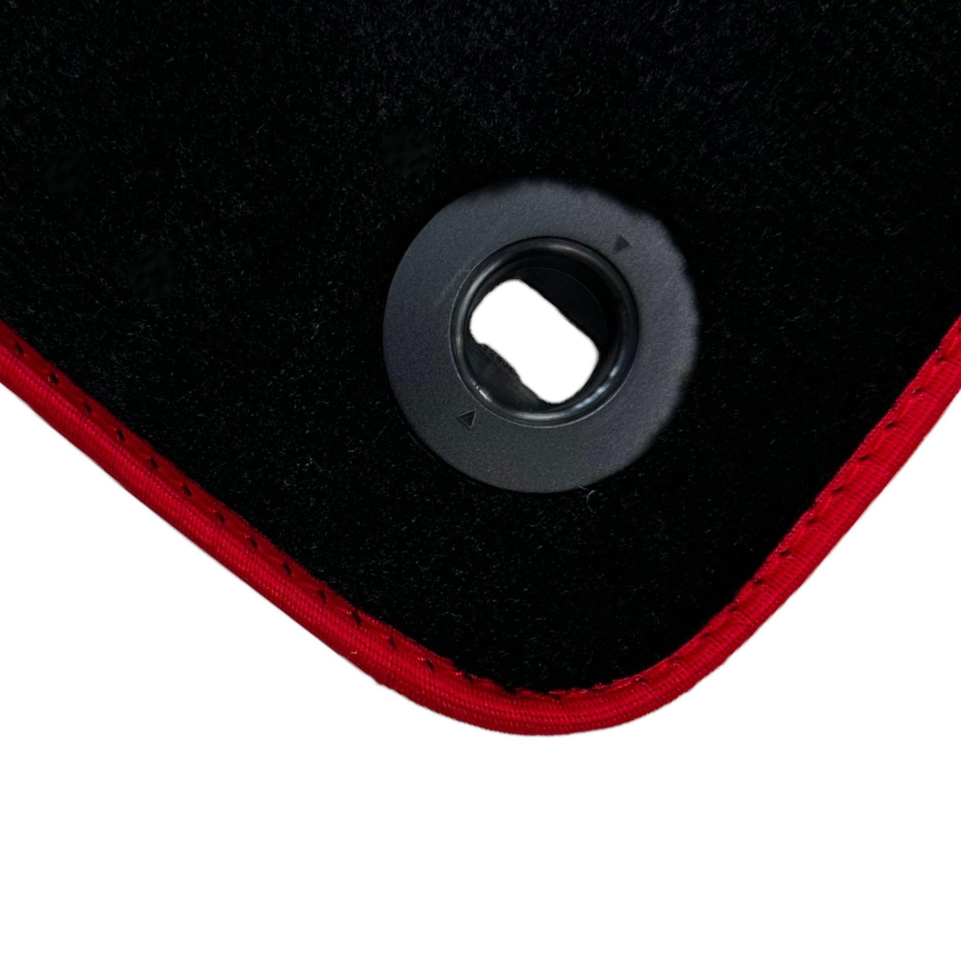 Black Floor Mats For Toyota Land Cruiser 200 (2008-2012) Red Trim | ER56 Design - AutoWin