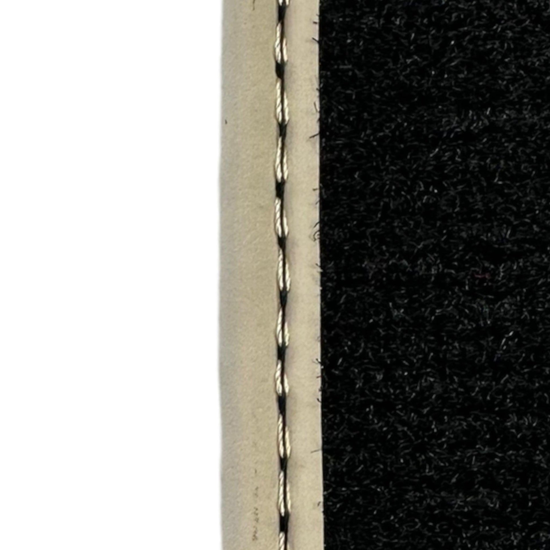 Black Floor Mats For Toyota Land Cruiser 80 (1985-1997) Beige Trim | ER56 Design - AutoWin