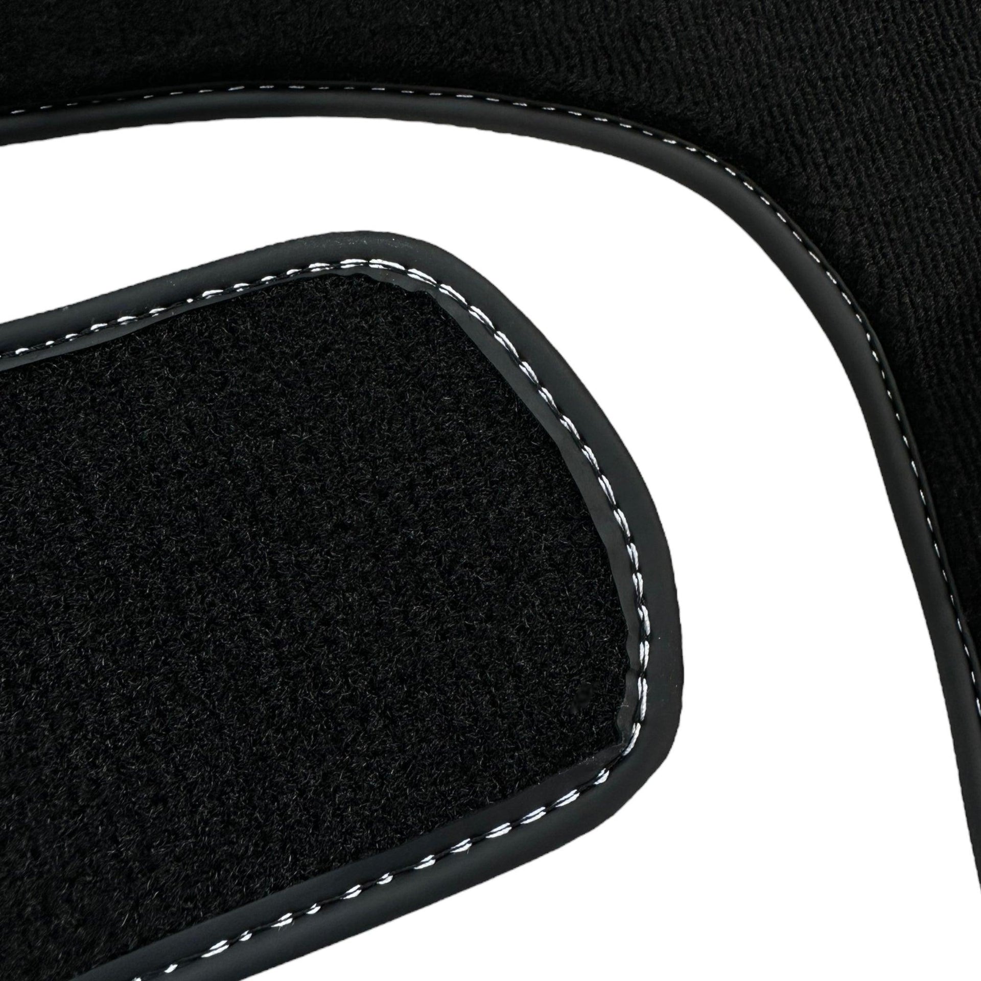 Floor Mats for Toyota Land Cruiser 95 (1997-2004) - AutoWin