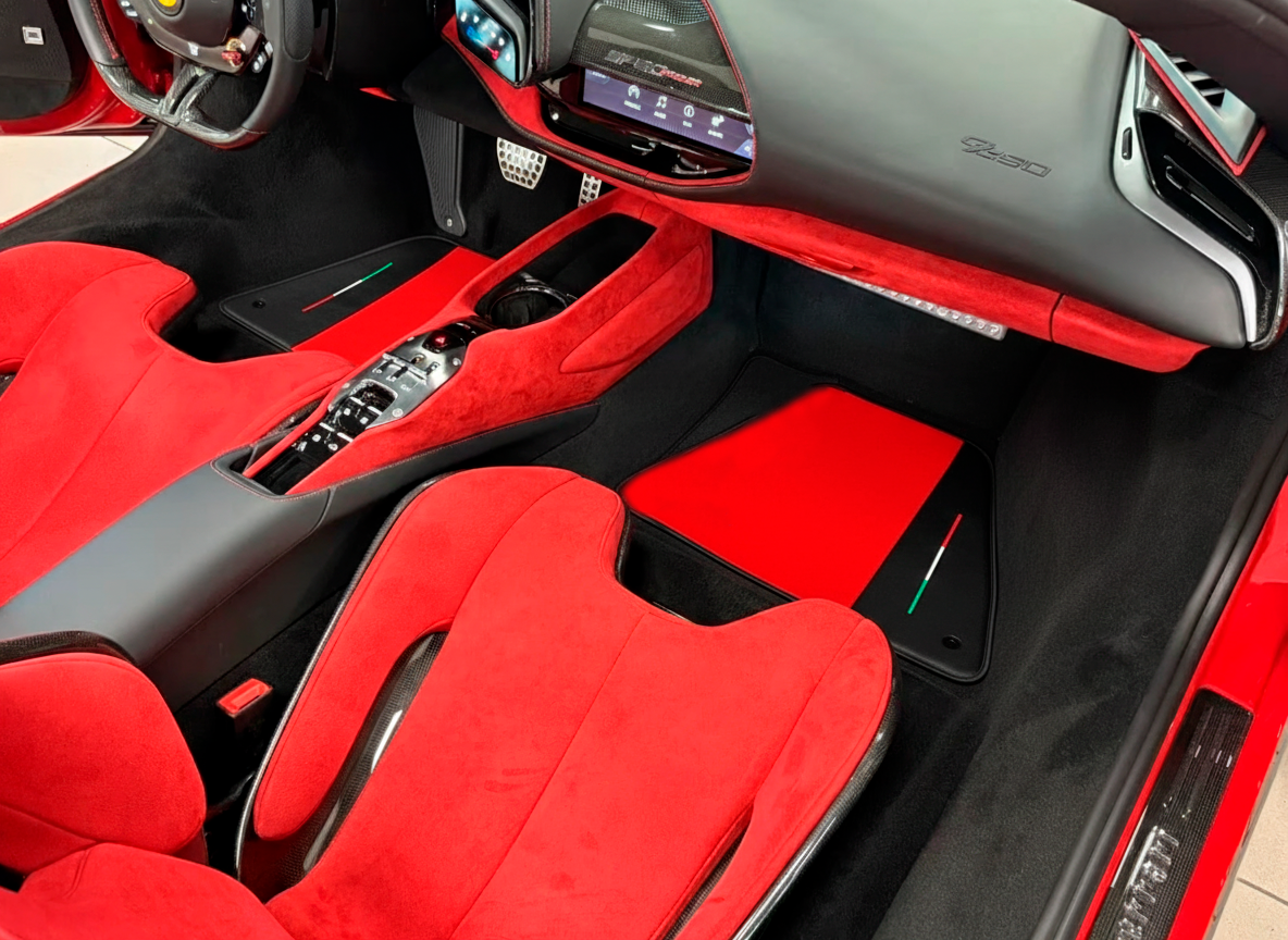 Leather Floor Mats with Daytona Design for Ferrari SF90 Stradale (2019-2024) - AutoWin