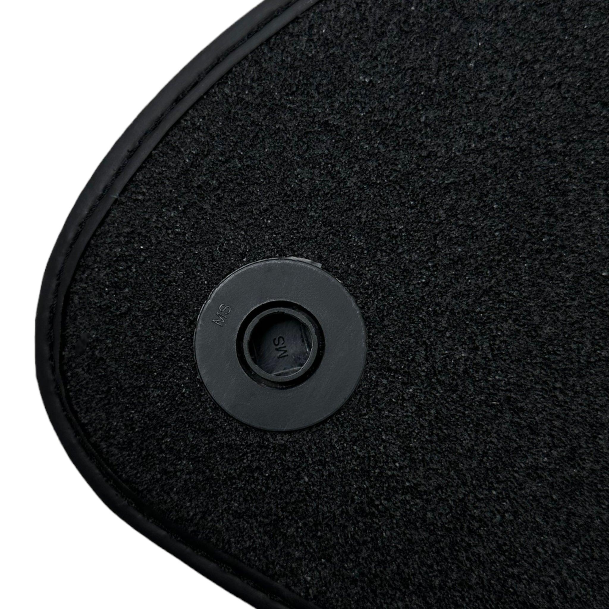 Black Luxury Floor Mats For Mercedes Benz GLA-Class X156 (2017-2020) | ER56 Design - AutoWin