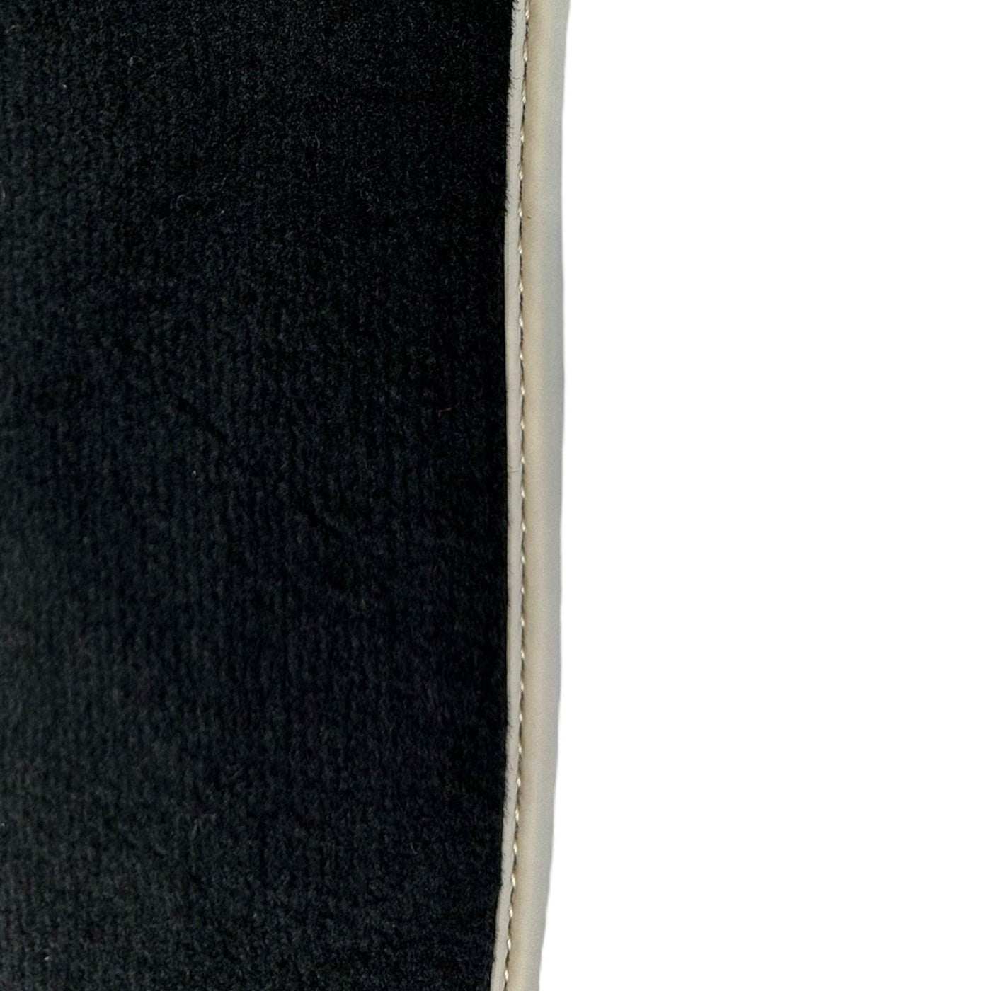 Black Floor Mats for Alfa Romeo 159 5-door Wagon (2006-2011) - AutoWin