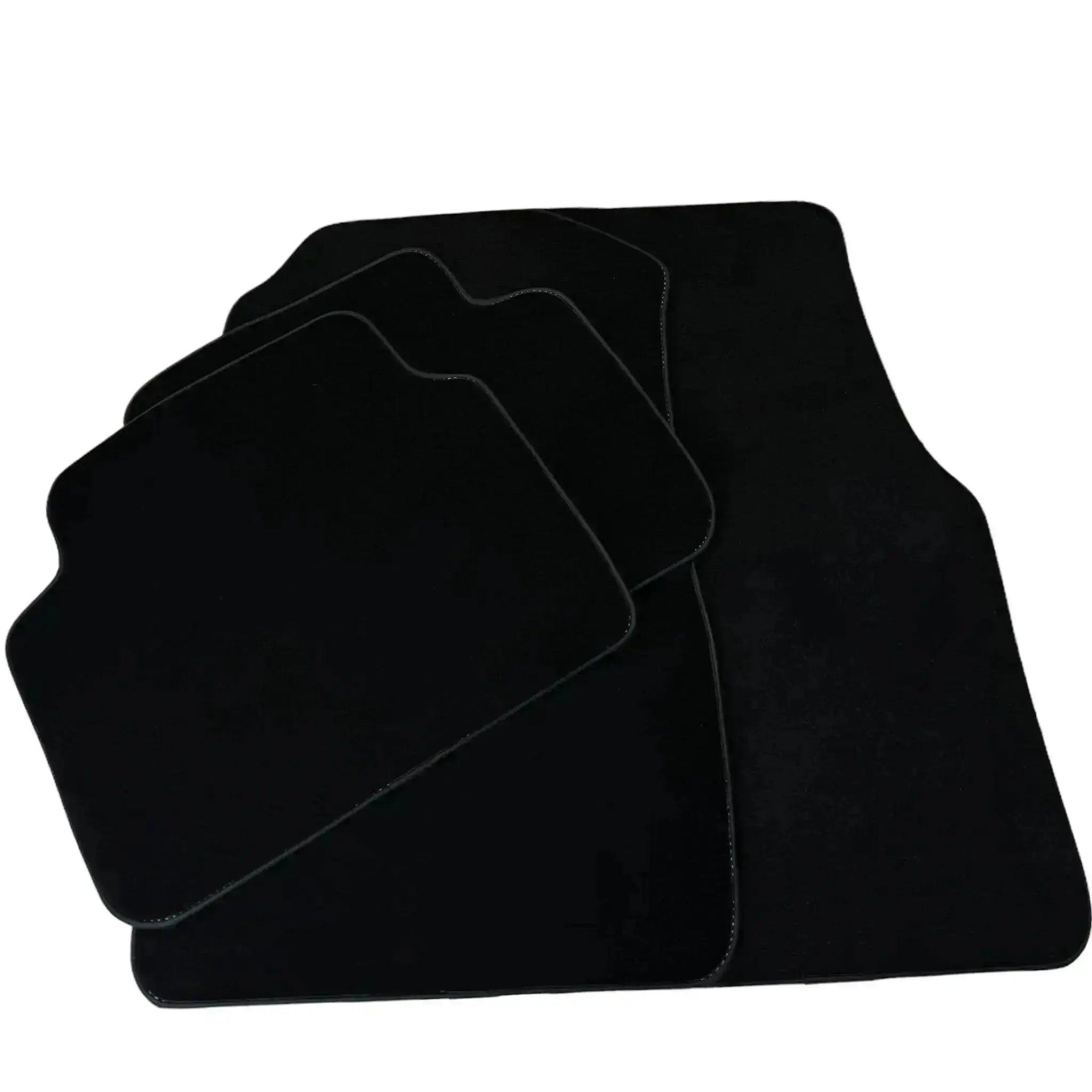 Black Floor Mats for Toyota Verso (2009-2013) - AutoWin