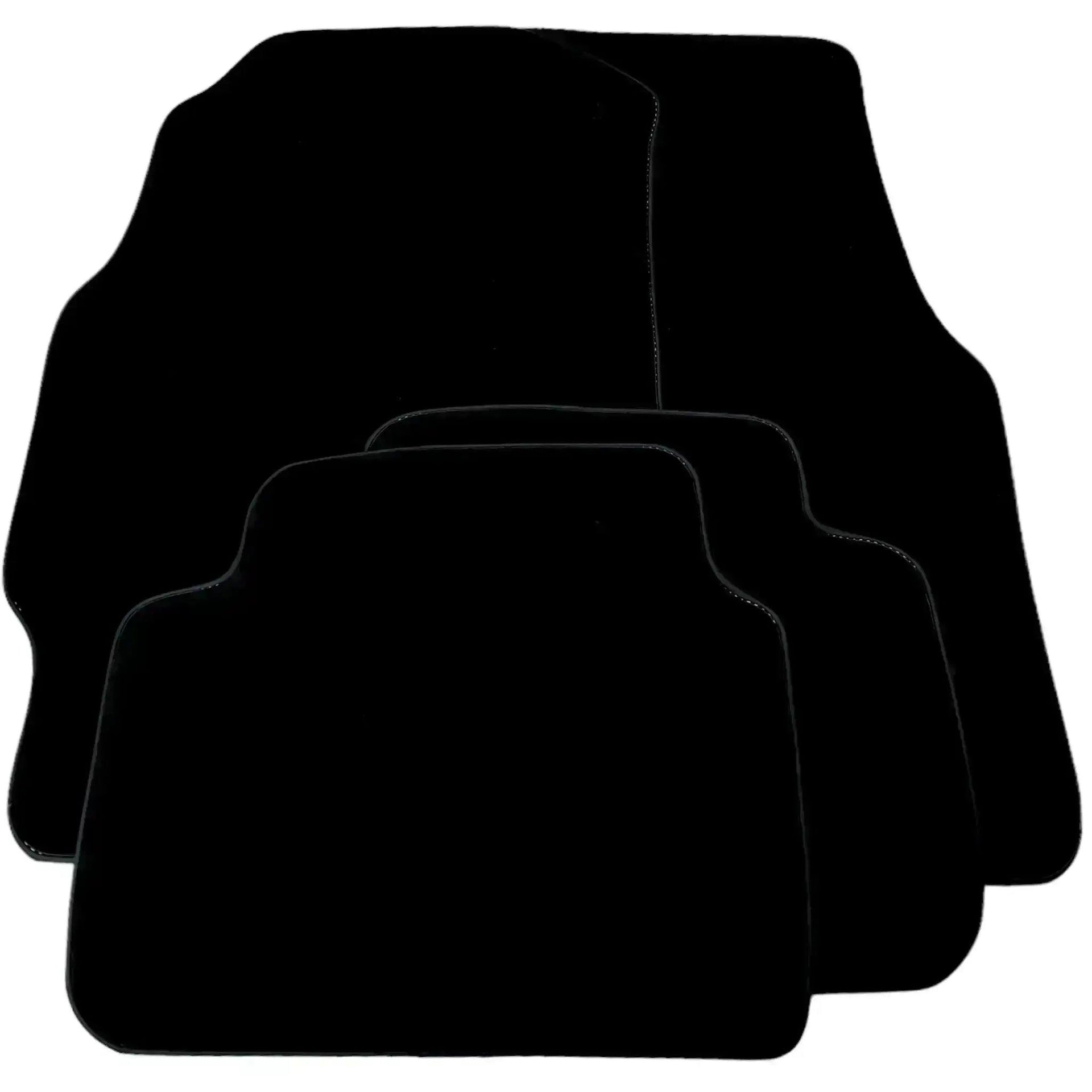 Black Floor Mats for Toyota Yaris 3 (2017-2020) - AutoWin