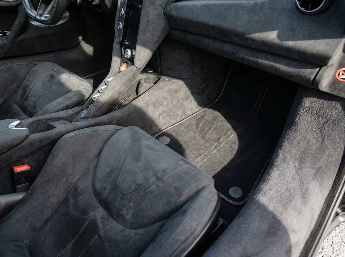 Customizable Leather Floor Mats with Hex Pattern for McLaren 750S (2023-2025) - AutoWin