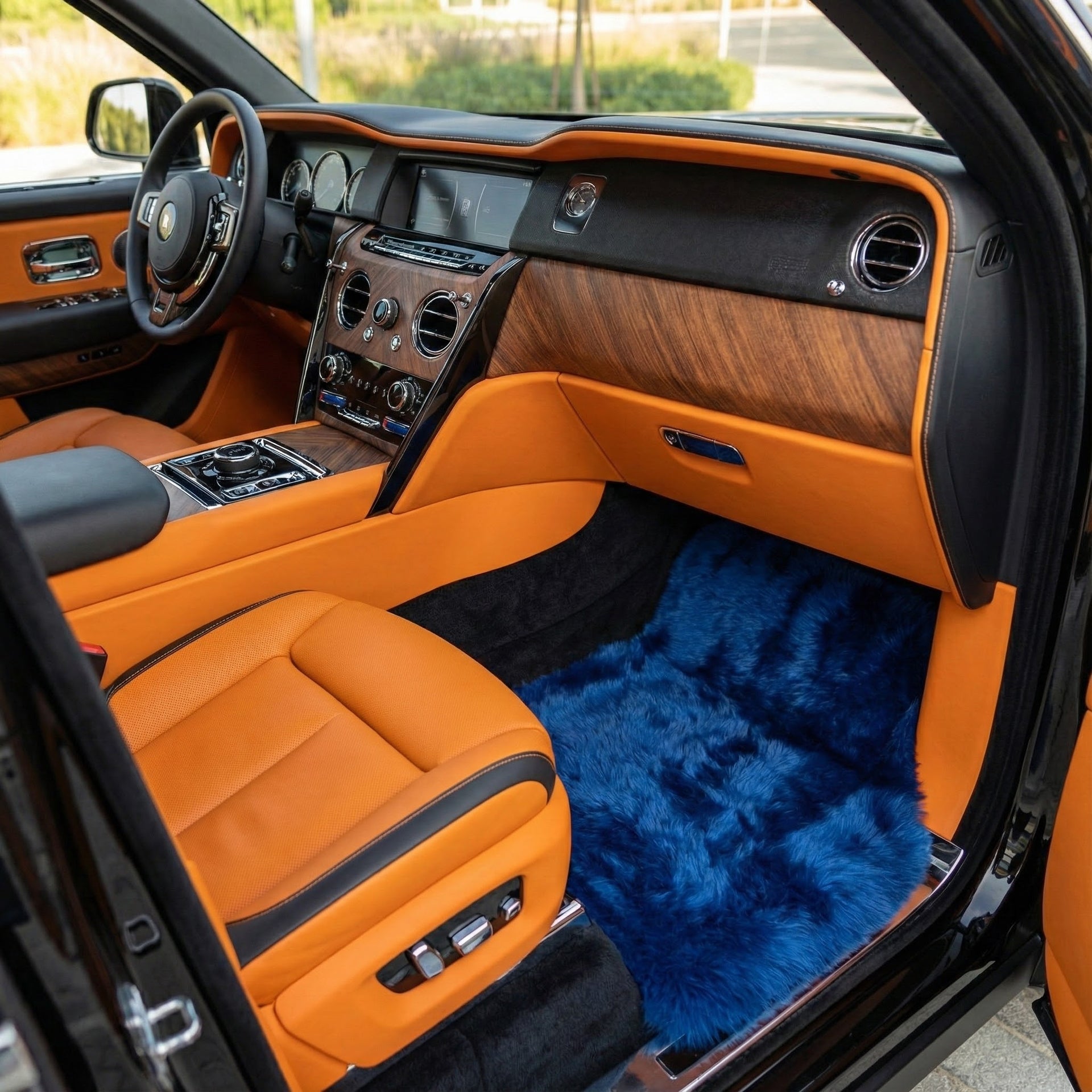 Custom Black Leather Floor Mats for Rolls Royce Cullinan (2018-2025) White Stitching - AutoWin.EU