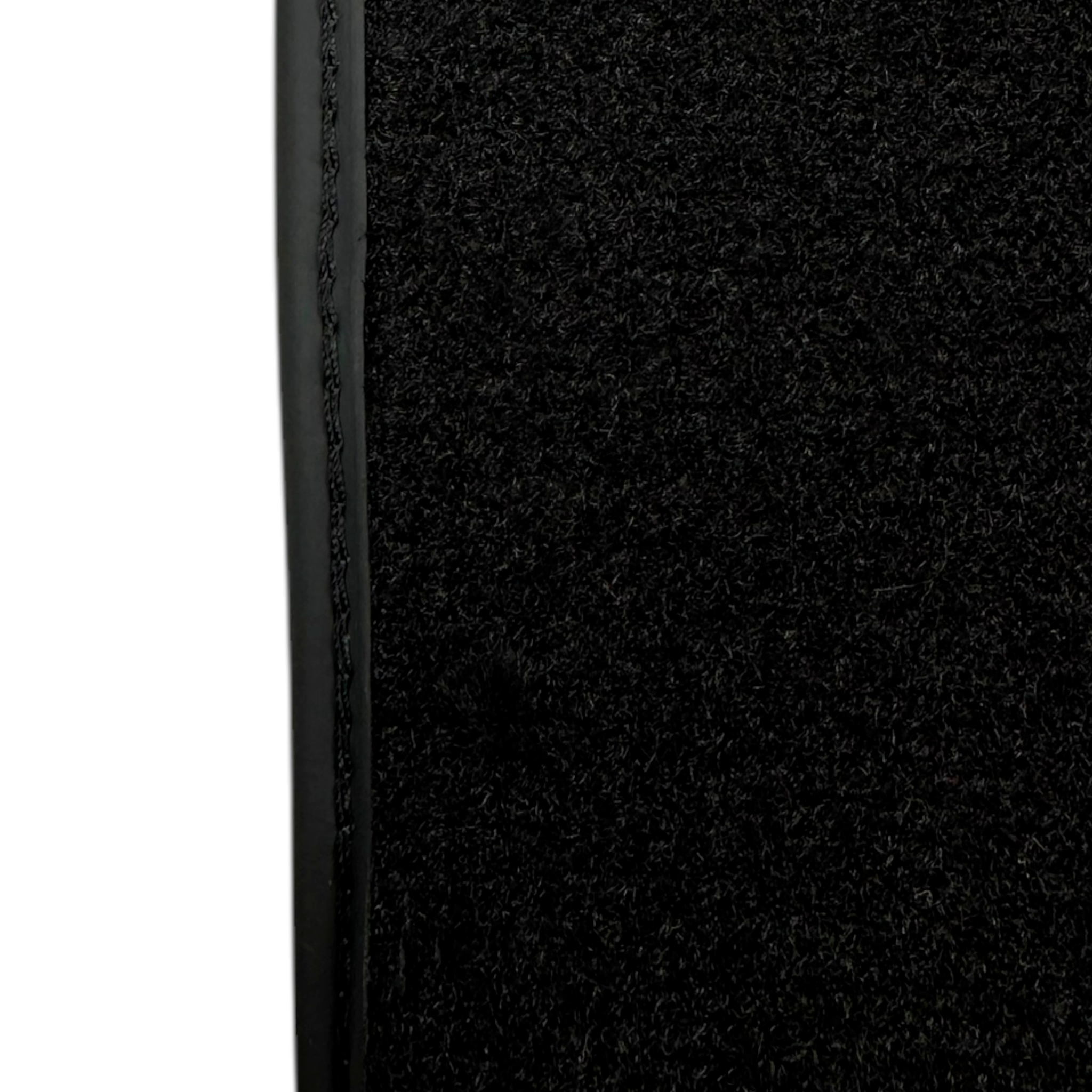 Black Floor Mats for Chevrolet Aveo T200 (2002-2011) with Leather | AutoWin