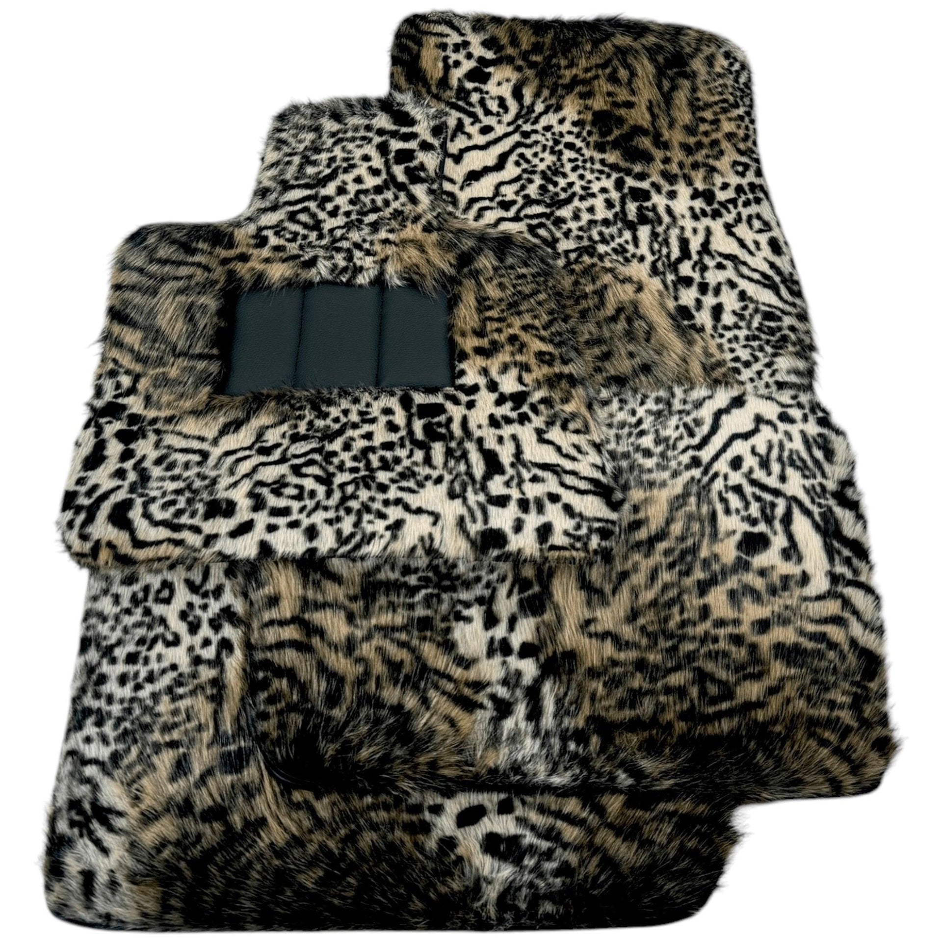 Various Colors of Sheepskin Floor Mats Tailored for the Alfa Romeo Giulia (1962-1978) - AutoWin