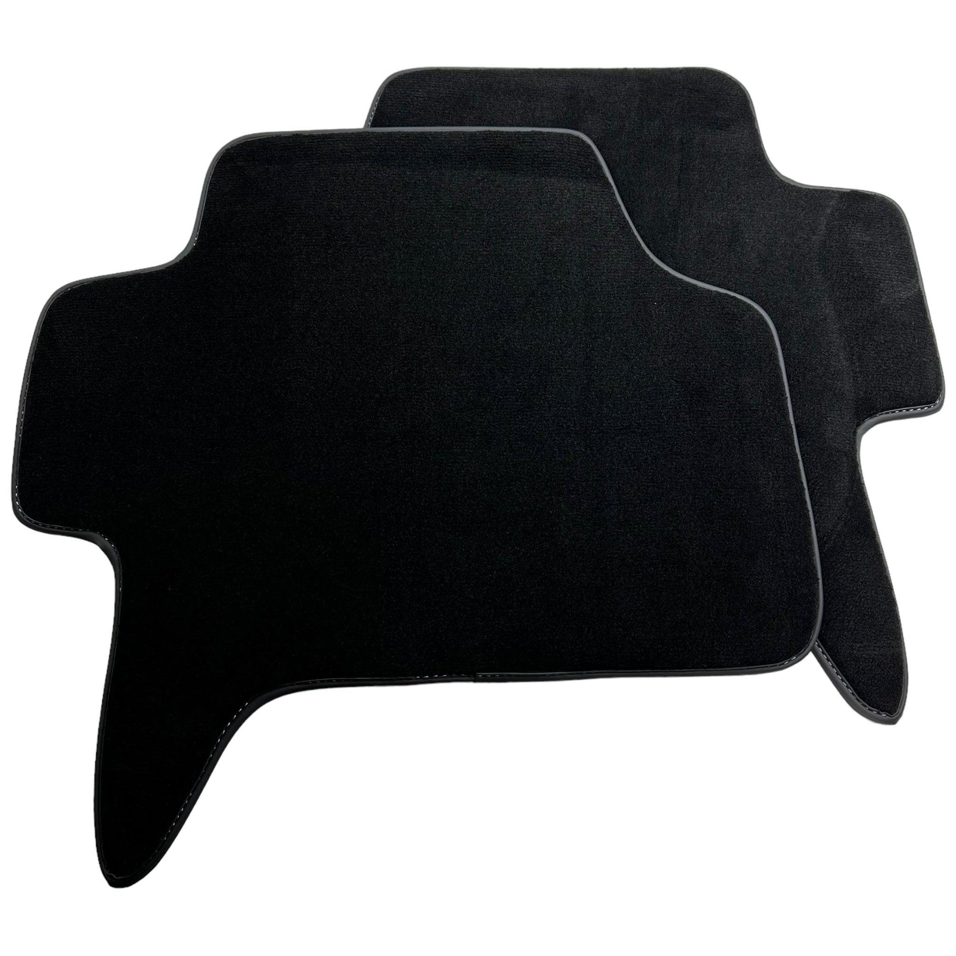 Black Floor Mats For Mitsubishi Pajero Sport (2009-2015) - AutoWin