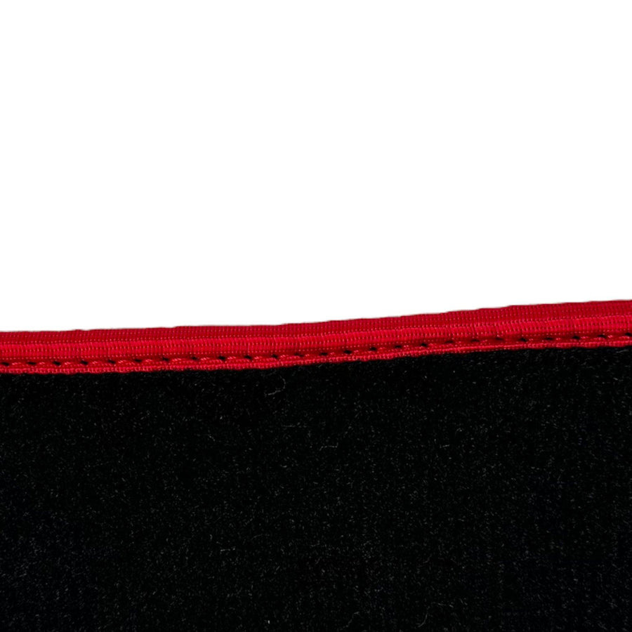 Black Floor Mats For Toyota Corolla E11 (1997-2001) ER56 Design - AutoWin