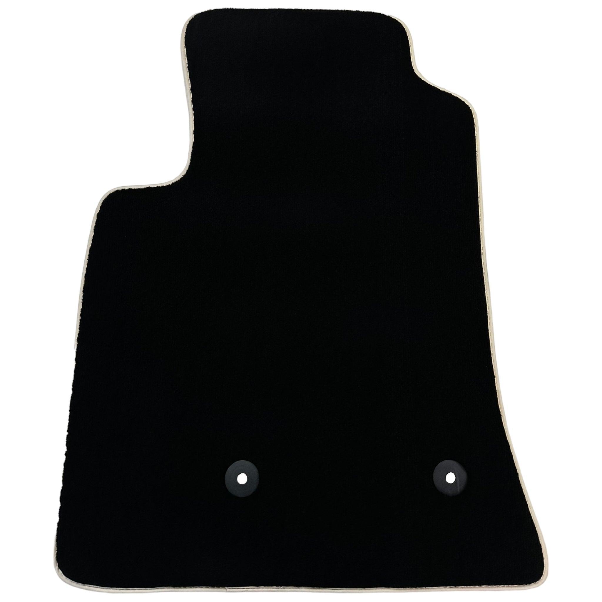 Black Floor Mats For Mitsubishi Pajero V80 (2006-2011) - AutoWin