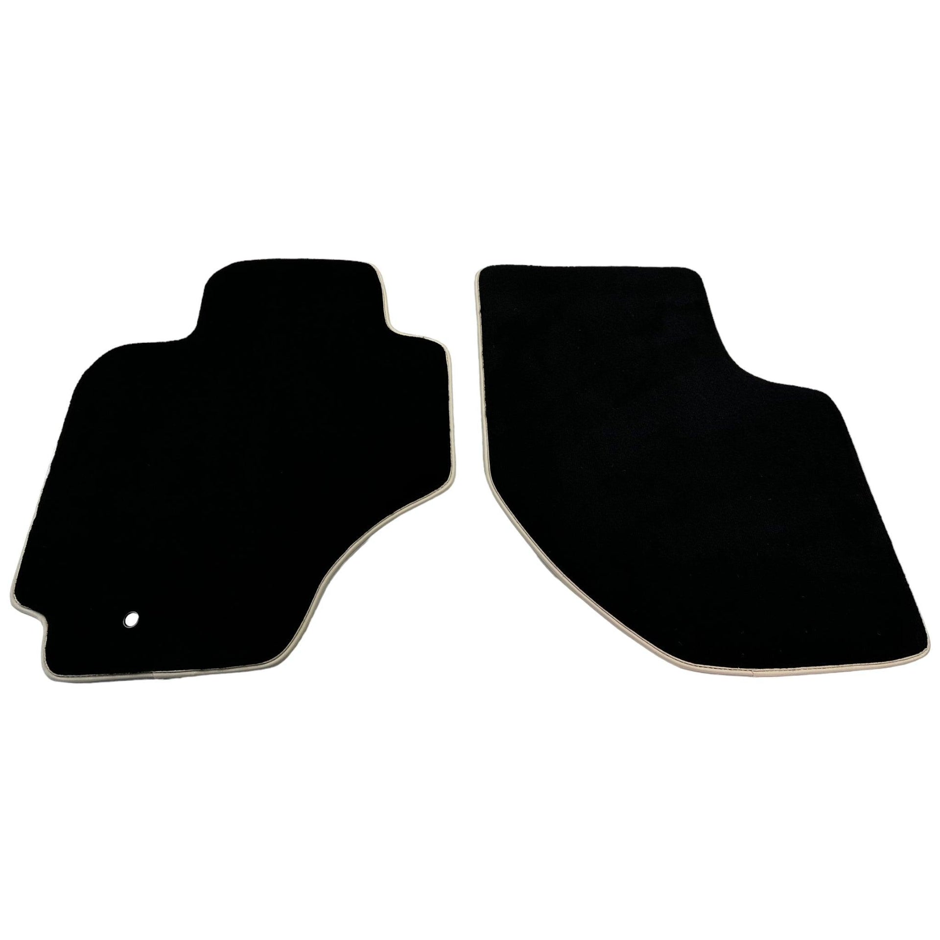 Black Floor Mats For Toyota RAV4 (2000-2003) - AutoWin