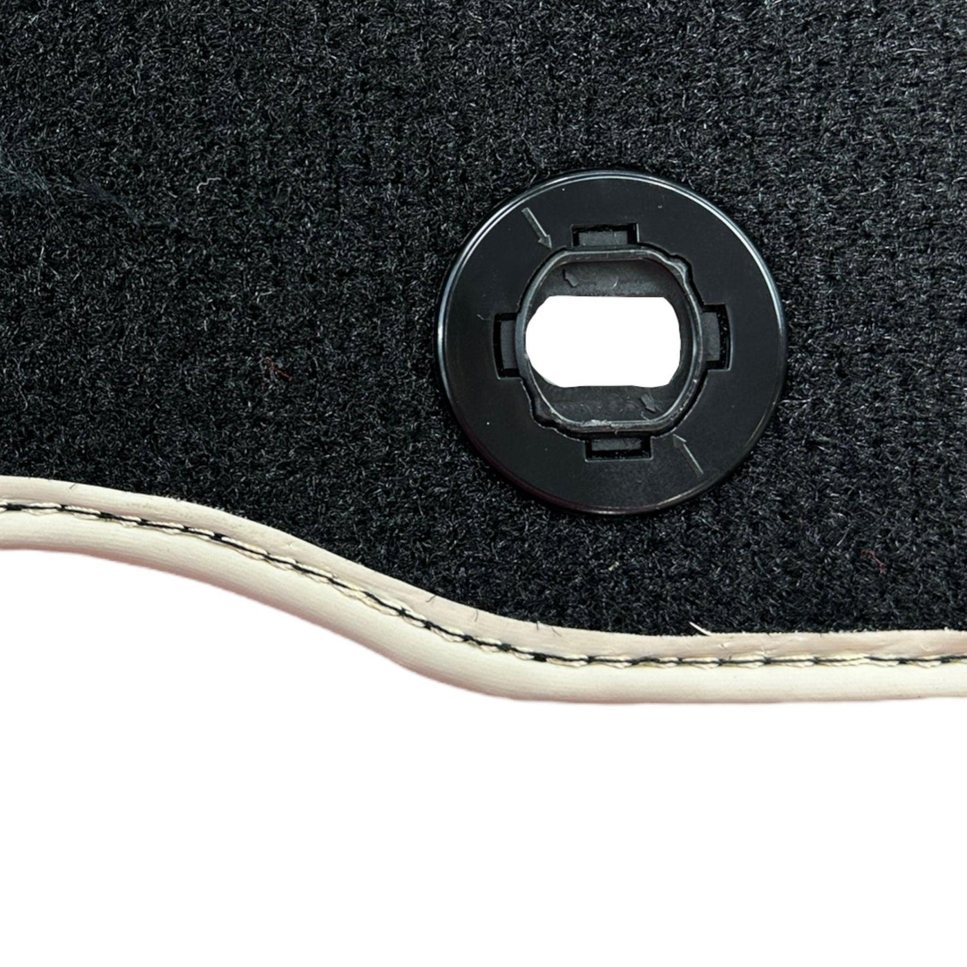 Black Floor Mats For Honda CR-V (2002-2006) - AutoWin