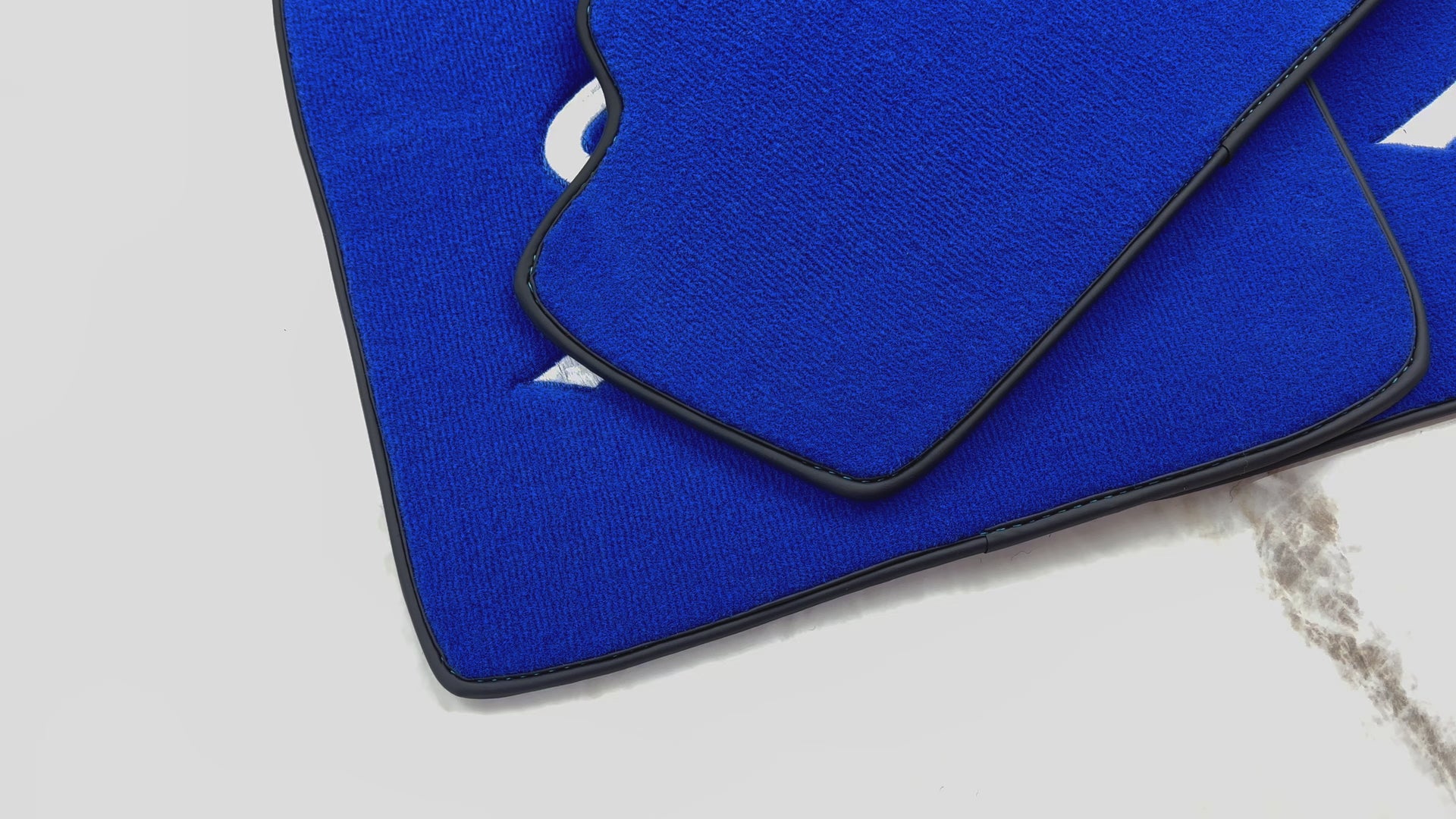 Blue Floor Mats for Mini Countryman F60 Hybrid (2020-2023) - AutoWin