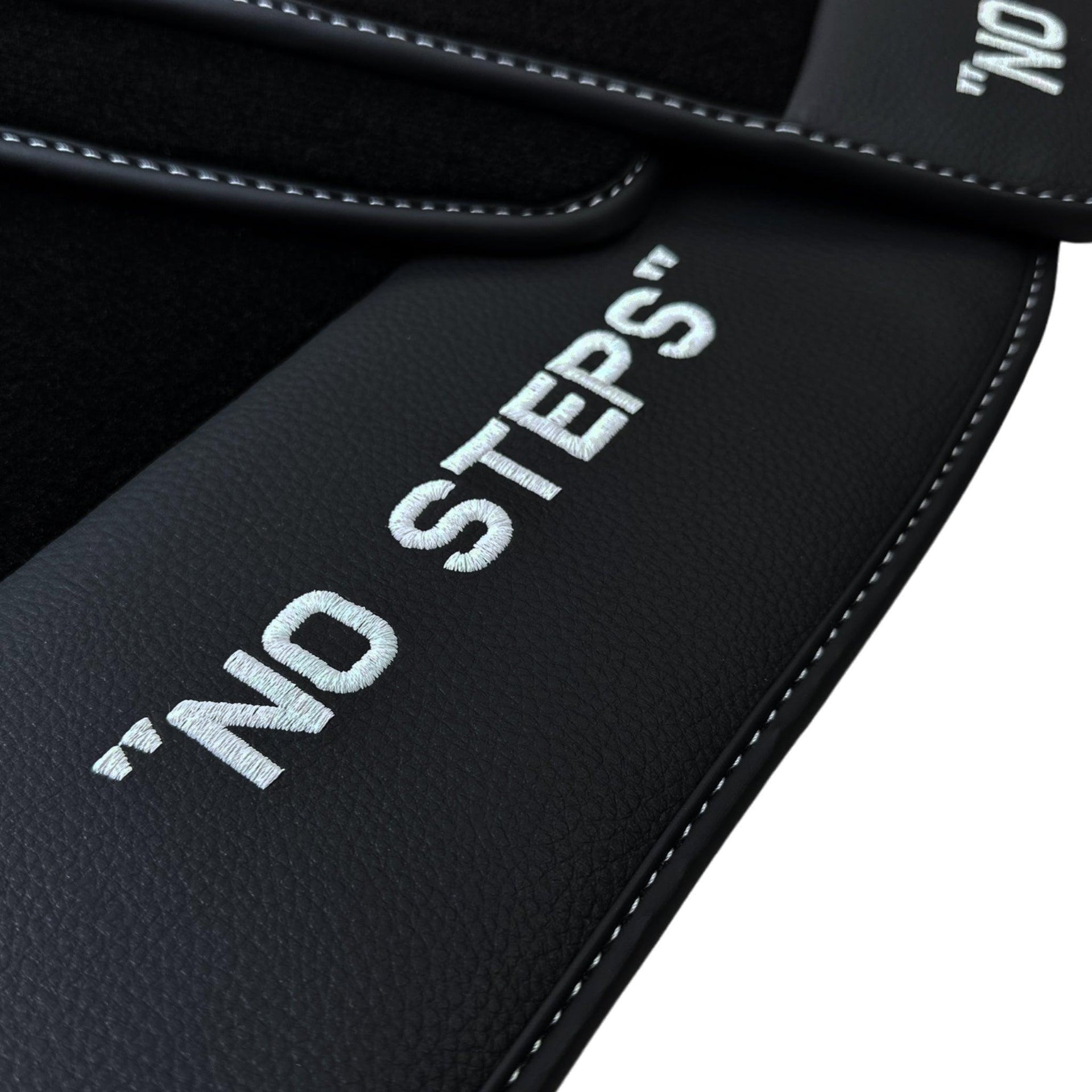 Black Mats For BMW M3 E30 No Steps Edition - AutoWin