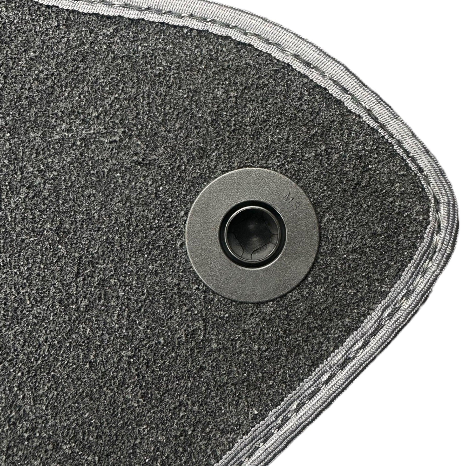 Gray Floor Mats For Mercedes Benz M-Class W164 (2005-2011) | Limited Edition - AutoWin